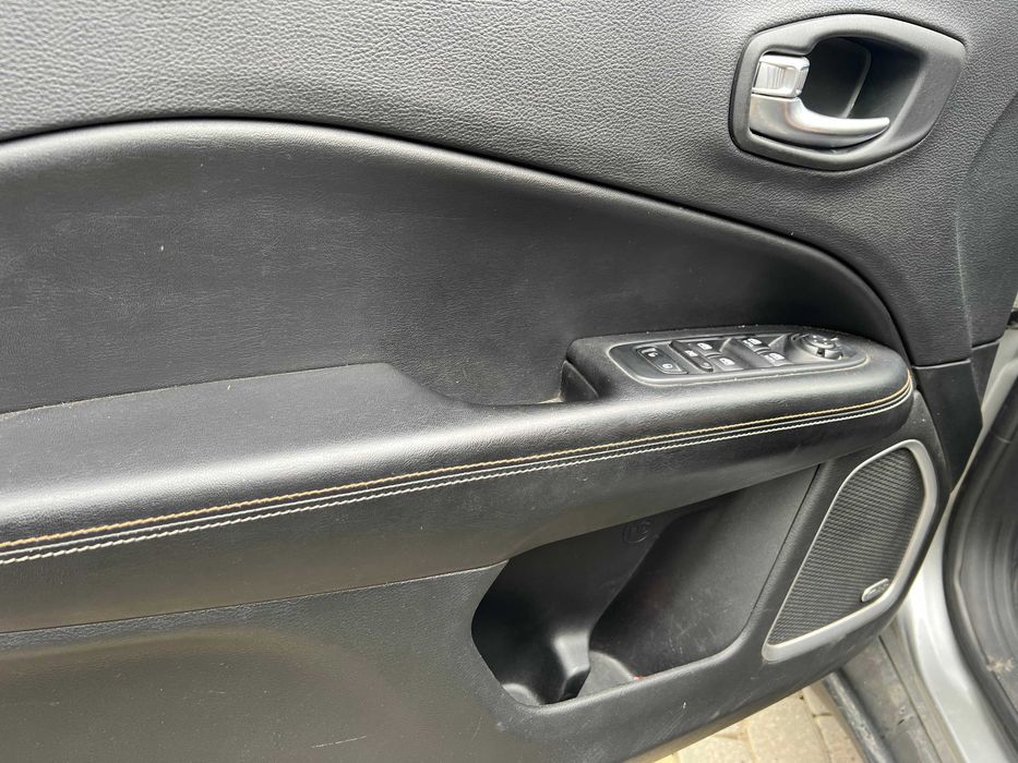Jeep Compass Latitude 2020 Gray 2.4L