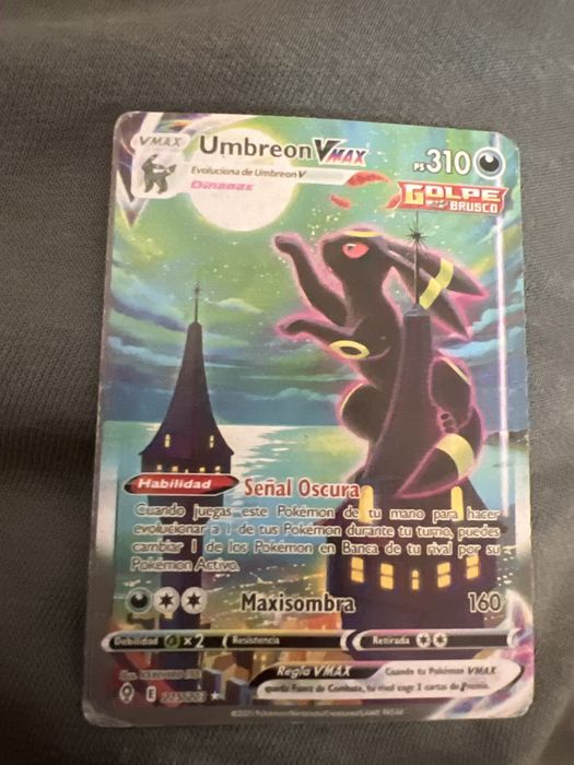Carta pokémon em bom estado