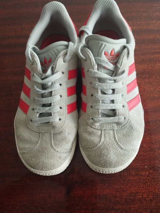 Adidas Gazelle tamanho 32
