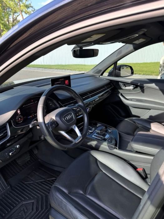Audi Q7 quattro