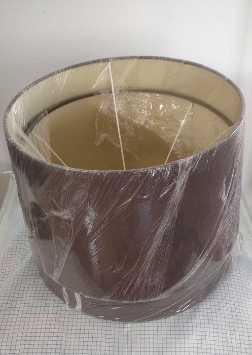 Dois Abajur castanhos para candeeiro de mesa