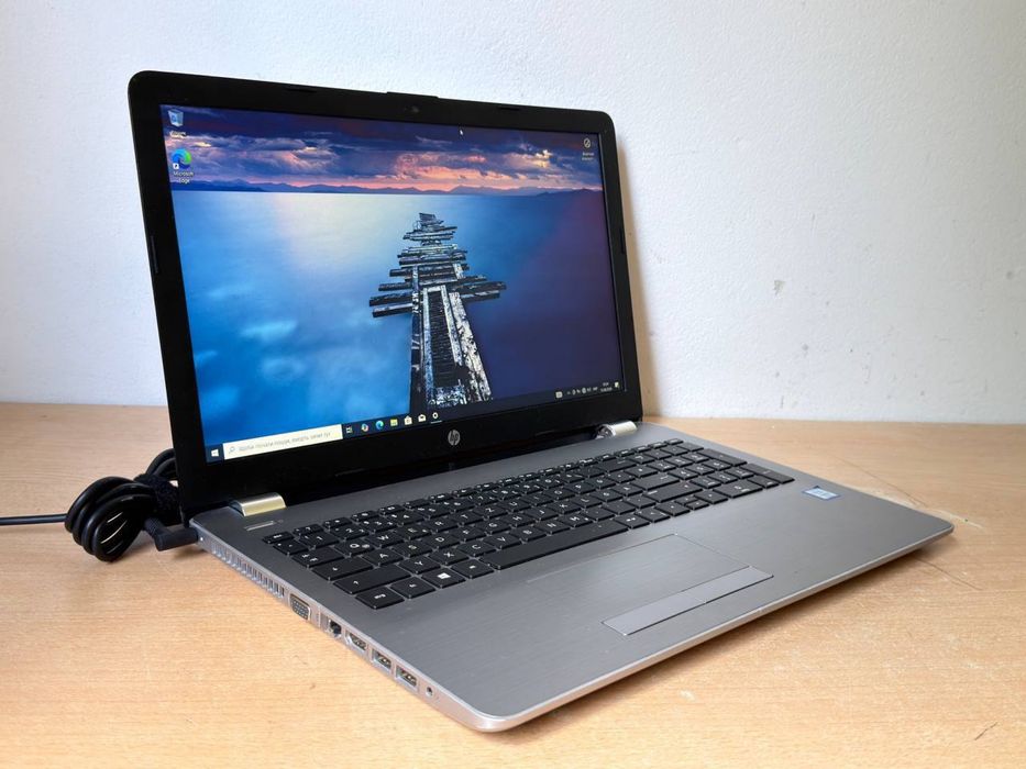 Ноутбук HP 250 G6 /Intel Core i3-7020U/ 8 ГБ / SSD 256 ГБ