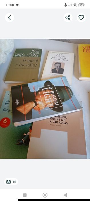 Livros  antigosem bom estado de conservação