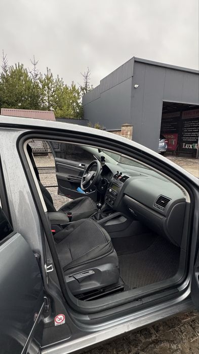 Volkswagen Golf 2005