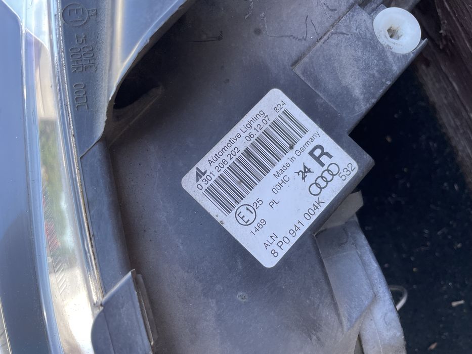 Фари, фара, ліхтарі передні Audi A3 8P Ауді А3/8P