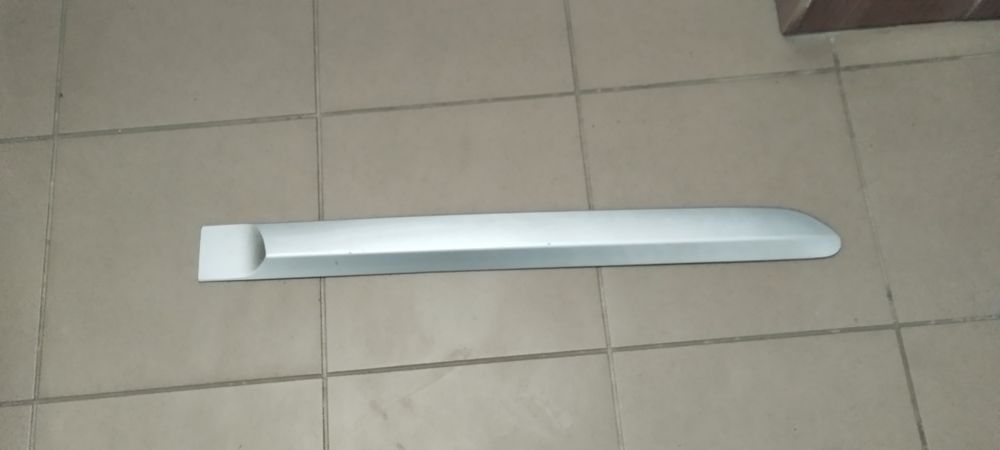 Молдинг задніх правих дверей Peugeot 308 (2008-2012) 
https: