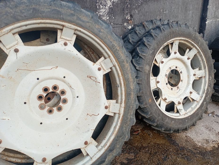 Koła międzyrzędzi nh case Deutz fahr Massey Ferguson John Deere Fendt Zetor