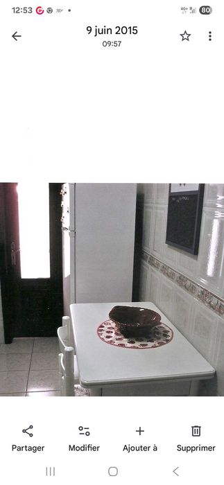 Mesa de cozinha +bancos