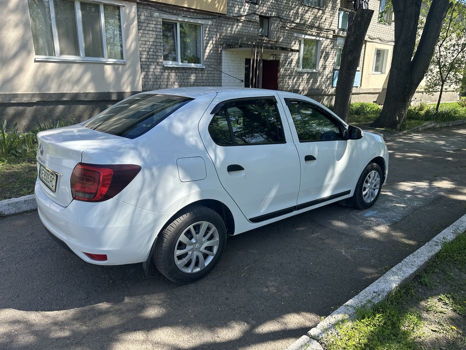 Продам рено логан 2016 год