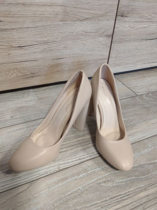 Buty na słupku rozmiar 36