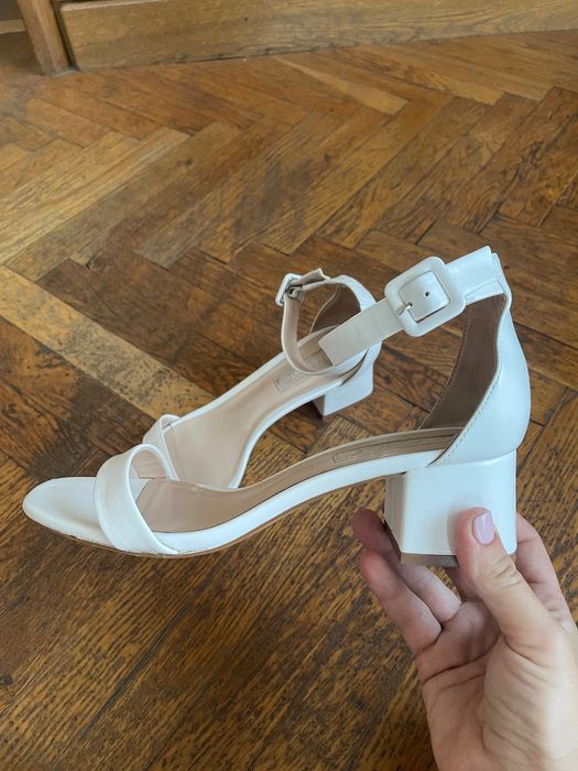 Босоніжки MANGO 39 р.