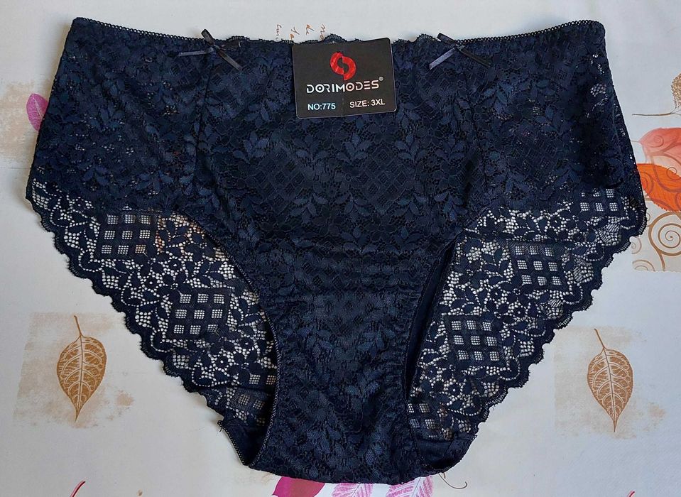 Nowe z metką majtki figi koronka 3XL Dorimodes czarne