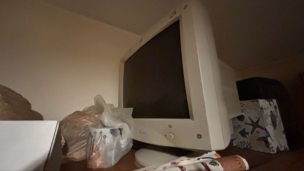 Monitor antigo | Porto