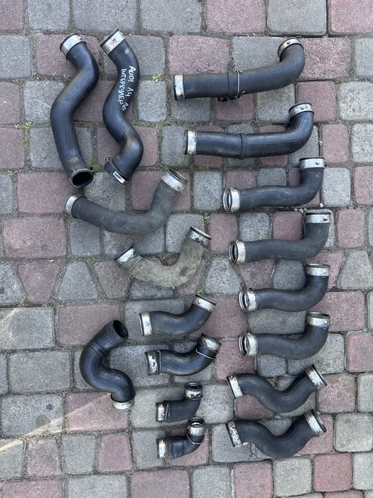 Патрубок інтеркулера турбіни Audi A4 B6 B7 VW Passat B6 Touran Caddy Golf Jetta SKODA A5  1.9 TDI 2.0 TDI
