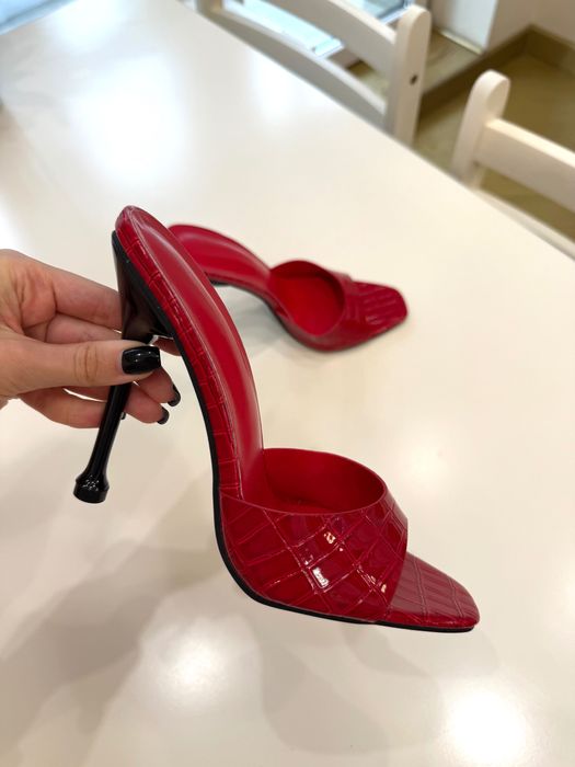 Жіночі мюлі нові