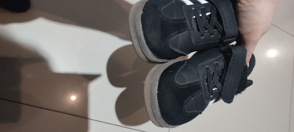 Buty sportowe chłopięce 32