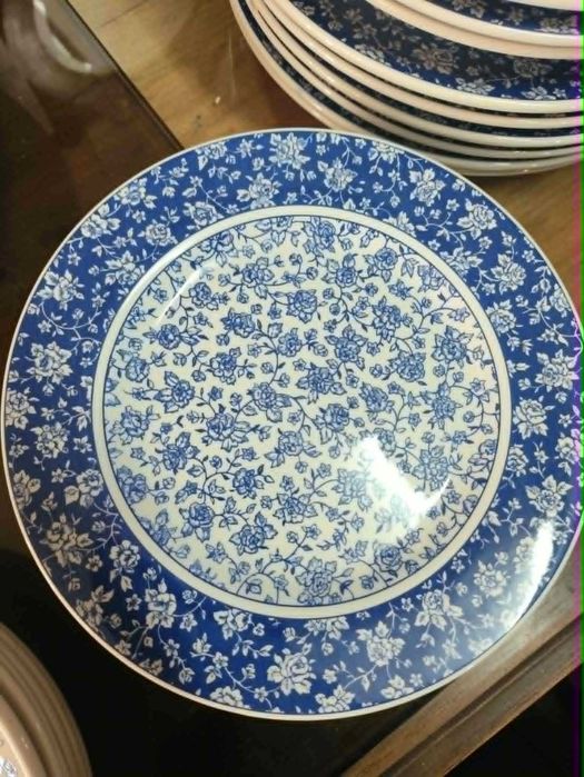 19 peças do serviço de loiça Italiana. Quadrifoglio blue and white flores