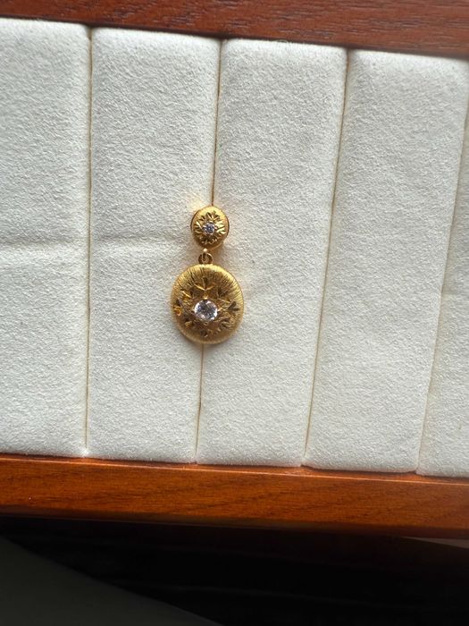 Brincos de prata 925 banhados a ouro com acabamento escovado earrings