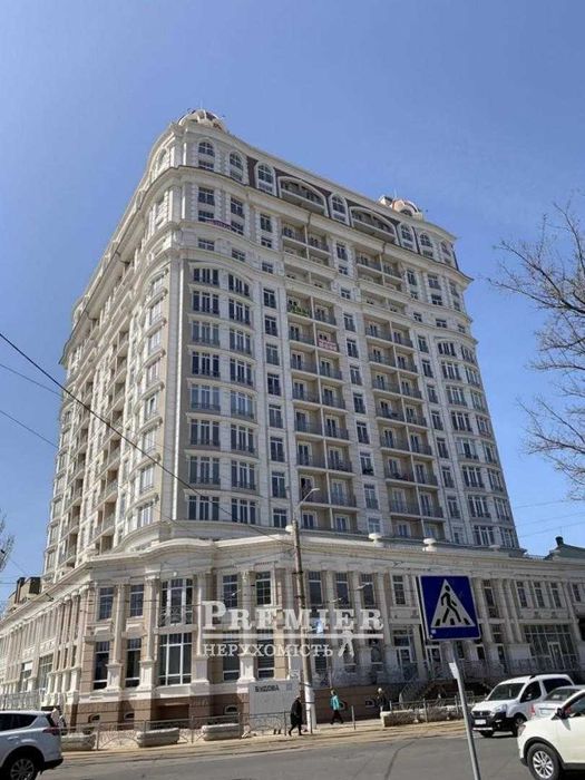 Элегантная квартира в ЖК “Бельэтаж” — заезжай и живи у парка и моря!