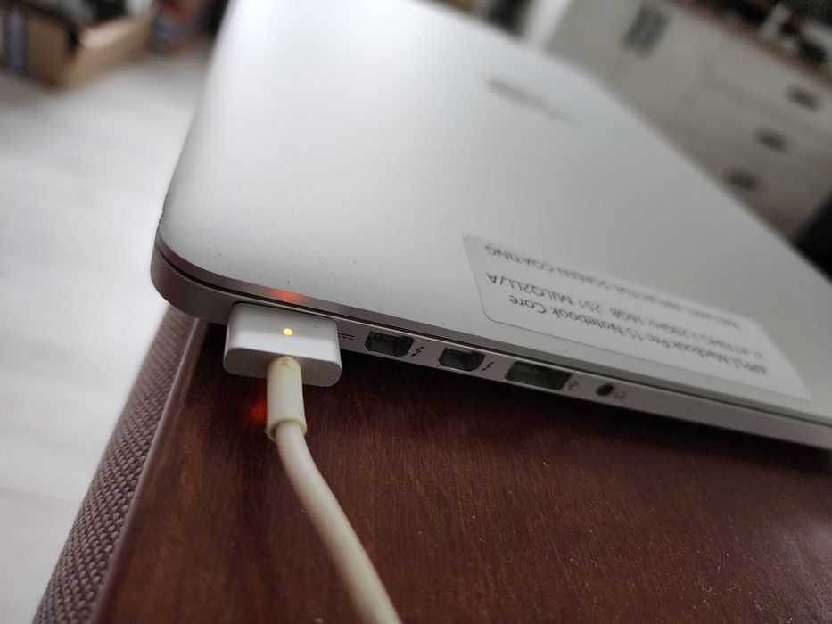 APPLE MacBook Pro 15.4 Retina i7-4770HQ 2.20GHz 16GB 256GB SSD