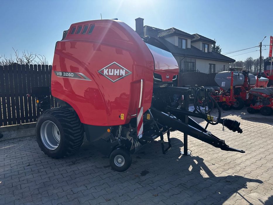 Kuhn Prasa zwijająca KUHN VB 3260 OPTICUT 14 OC  Prasa zwijająca KUHN VB 3260 OPTICUT 14 OC | Rotor | Noże HARDOX