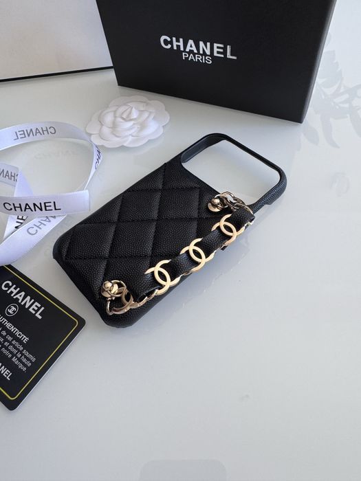 Etui na Iphon 17 pro  Chanel