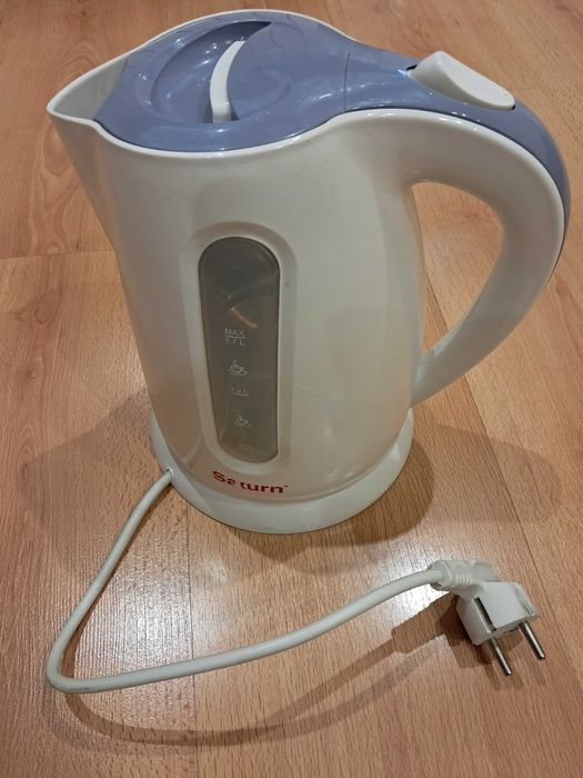 Электрочайник Сатурн Saturn