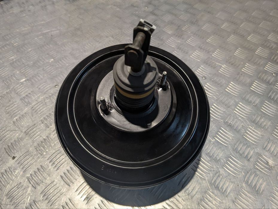 Підсилювач гальмів вакумний BMW X5 F15