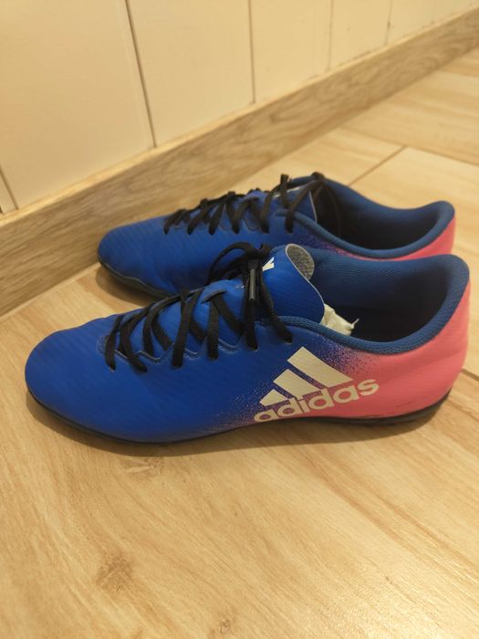 Buty halówki Adidas 43 piłkarskie ,halowe