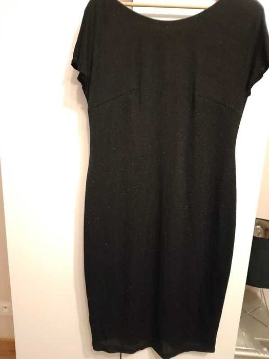 Nowa czarna sukienka
4XL
