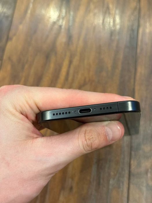 Чудовий  Iphone 15Pro Мах  256GB  Neverlock, АКБ 90%,фіз сім!