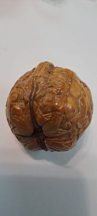 Nozes esculpidas á mão chinesas