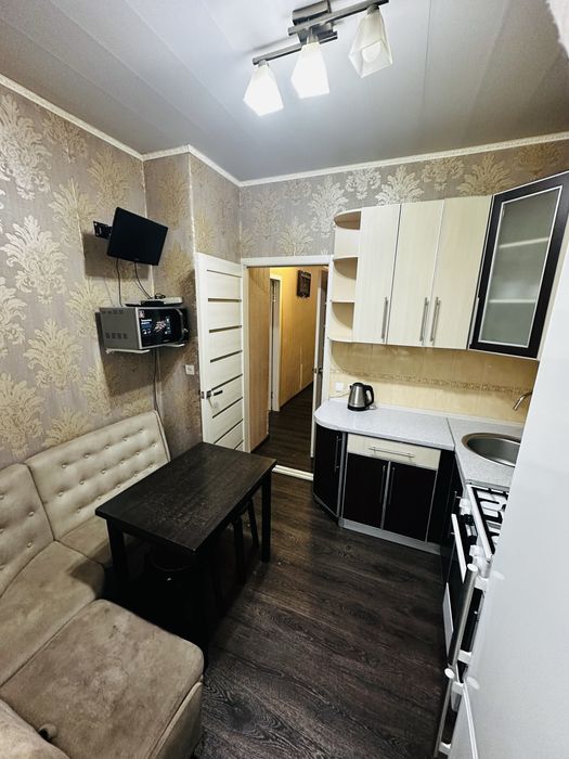 Сдам 3 комнатную квартиру метро Ботанический Сад