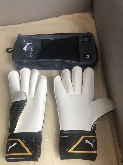 Rękawice bramkarskie Puma King GC r. 9.5