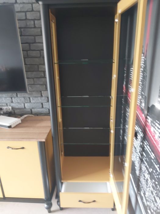 Komoda i witryna