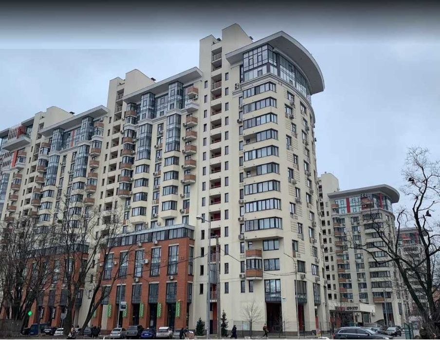 Паркомісця м.Київ, вул. Здановської Юлії  (Ломоносова), буд.73-Е