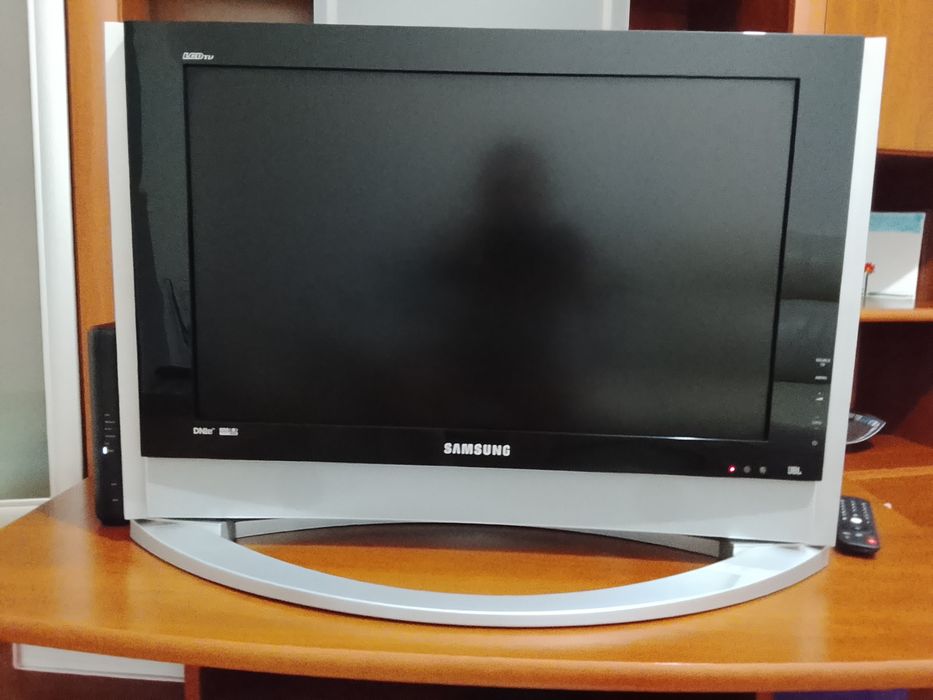 TV  LCD  Samsung