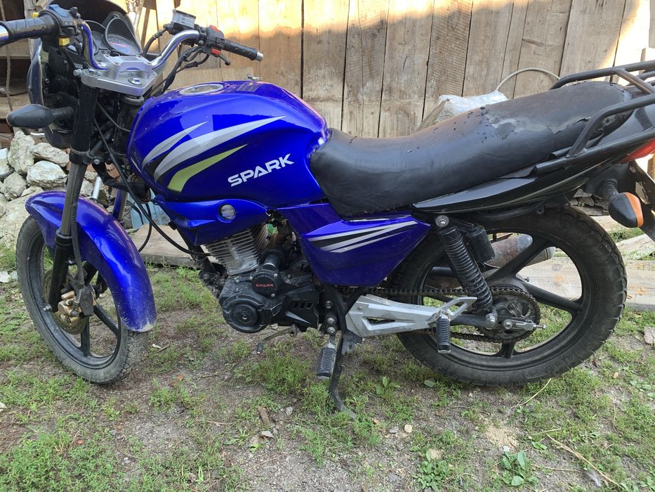 Продам мотоцикл Спарк 200