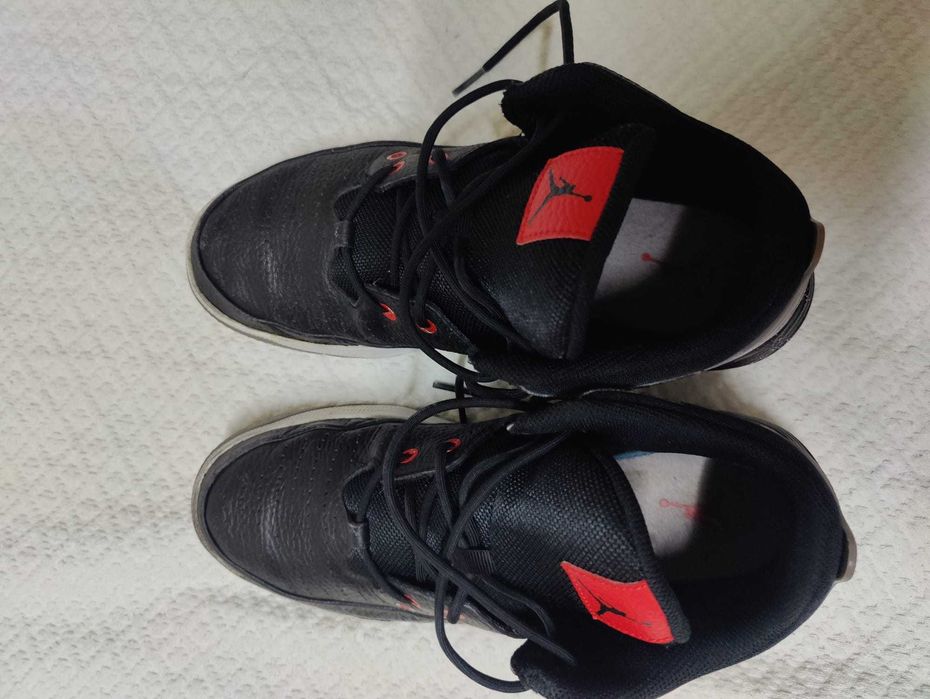 Sapatilhas Nike Air Jordan tam. 42.5 em muito bom estado.
