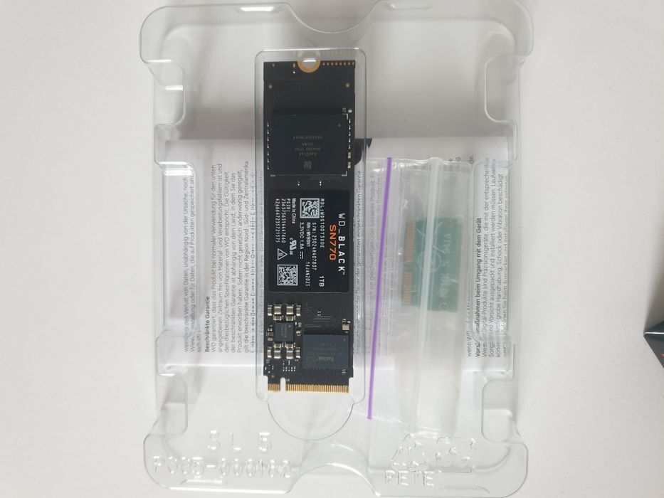 Жорсткий диск SSD WD Western Digital M.2 1TB Black SN770 Macbook pro