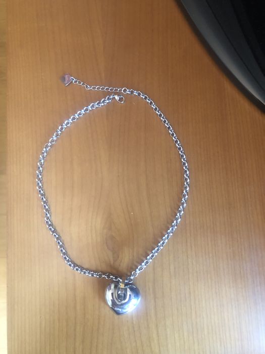 Colar em aço jetlag