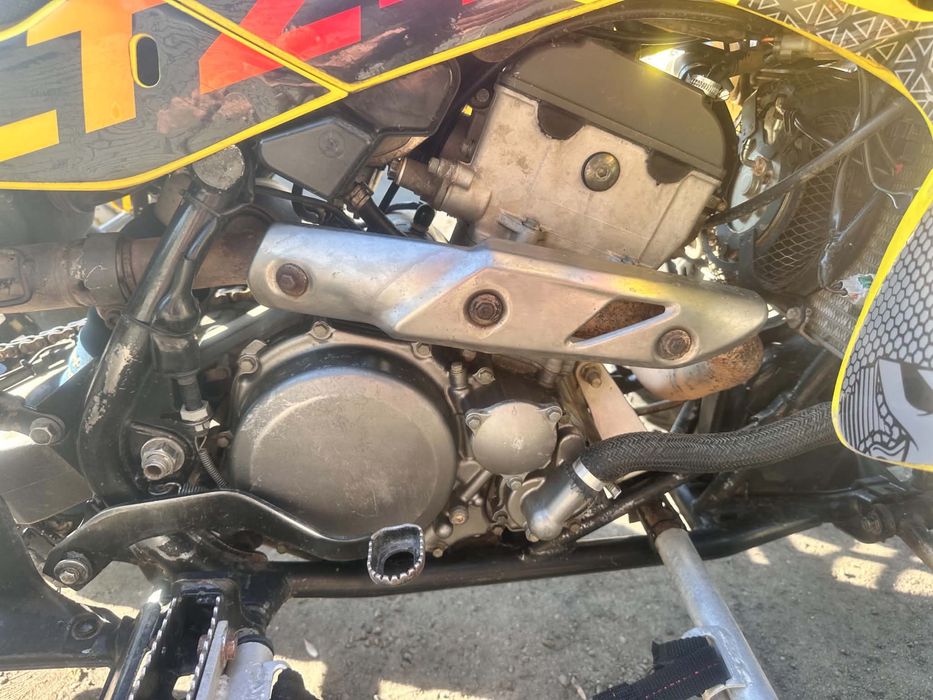 Suzuki Itz400 2005 rok