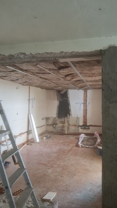 Estruturas metalicas pladur microcimentos flutuantes capoto pinturas