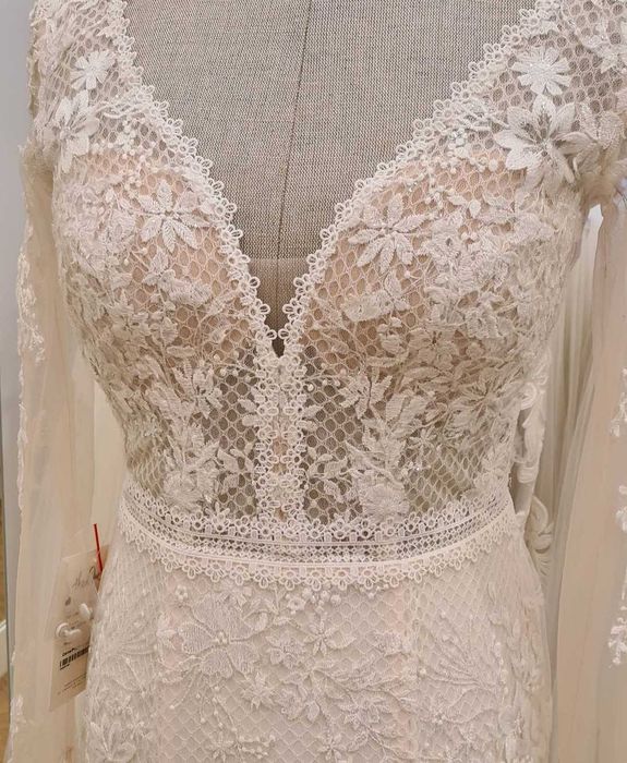 Suknia ślubna rybka koronkowa Agnes