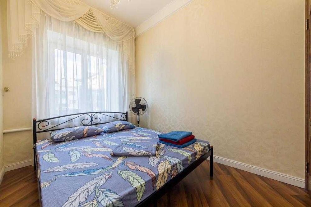 Квартира 3к в центре посуточно с дизайн. ремонтом ул Б. Васильковская