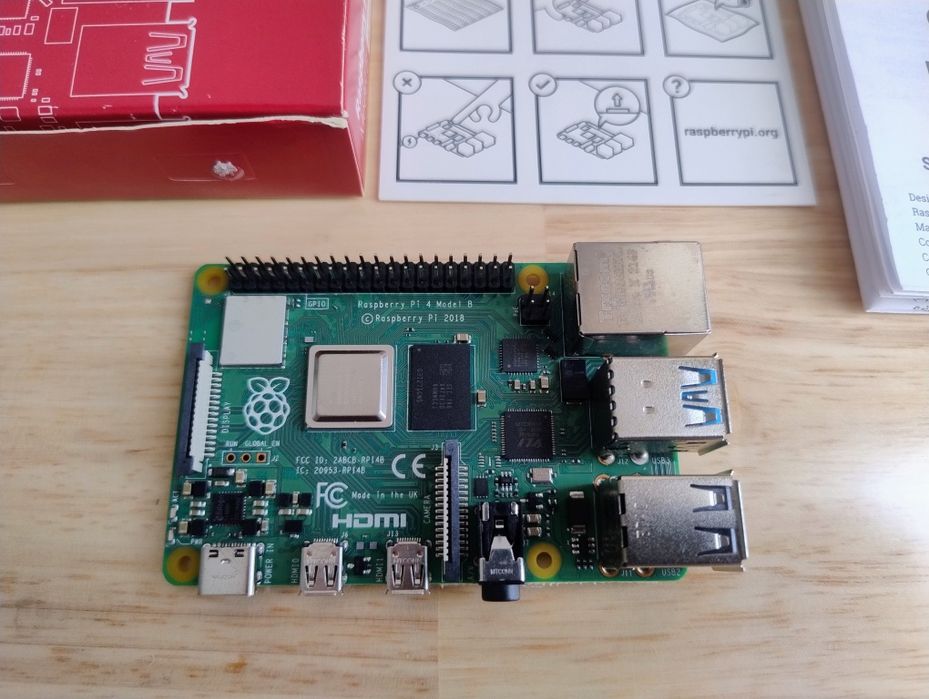 Raspberry Pi 4 model B - 4GB RAM - mikrokomputer | stan bardzo dobry