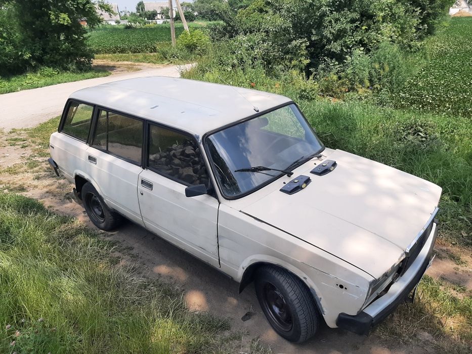 Продам Ваз 2104 бензин