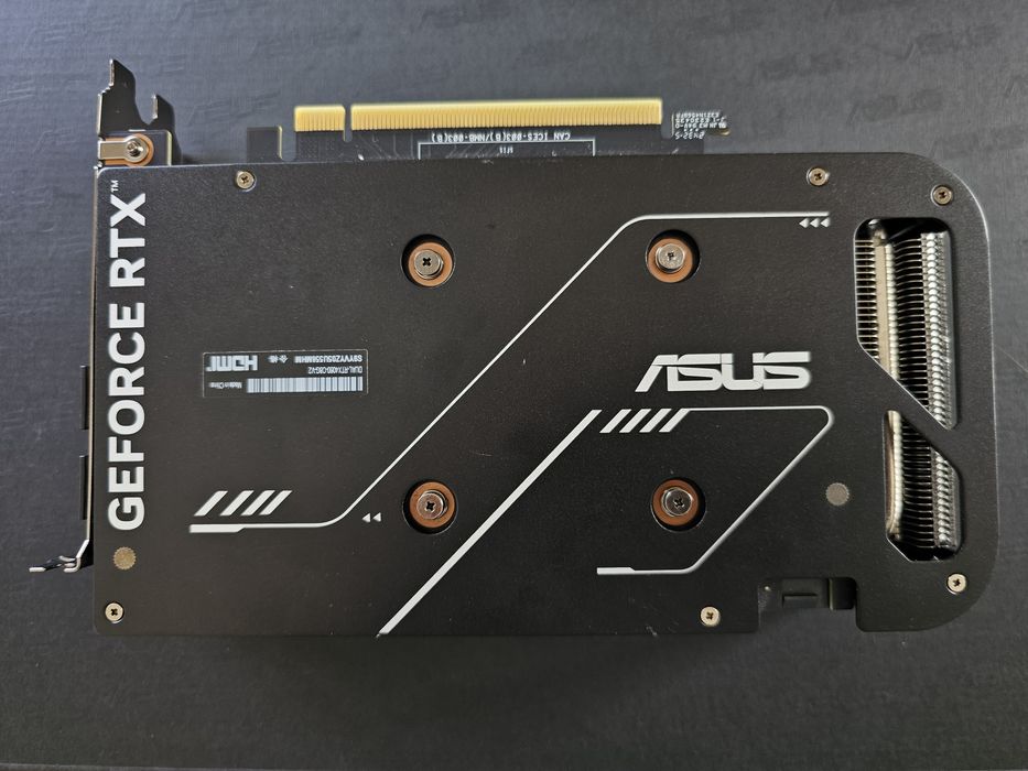 ASUS Dual GeForce RTX 4060 OC V2 8GB GDDR6 – Como Nova com Fatura e Garantia