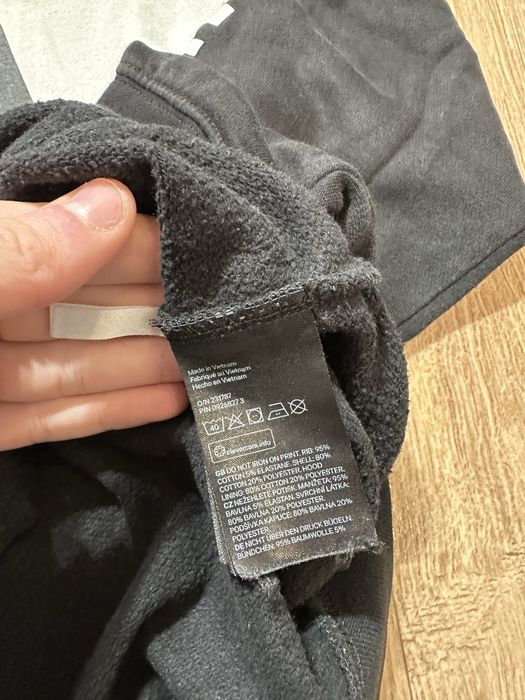 Кофта на хлопчика h&m nasa 9-10 років в гарому стані