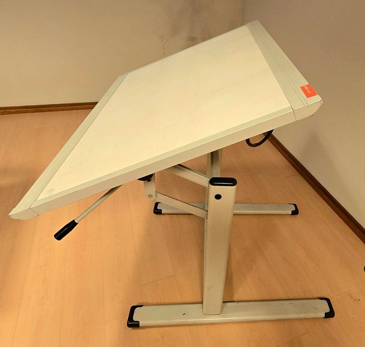 Estirador para Arquitetura ou Engenharia
